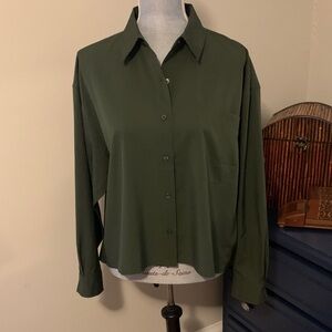 Athleta - Cropped Stretch Tech Top - Olive Green